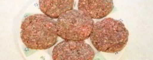 Шаг 2: чизбургеров с говядиной, беконом и сыром