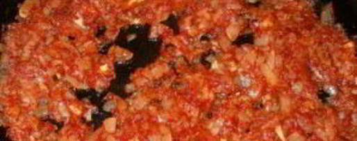 Шаг 1: фаршированного кальмара с рисом и яйцом