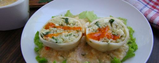 Шаг 10: фаршированных кальмаров с рисом и яйцом