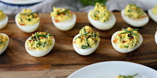 Рецепт фаршированных вареных яиц