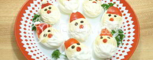 Шаг 6: фаршированных яиц дед мороз