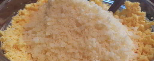 Шаг 2: фаршированных яиц пчелки