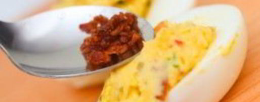 Шаг 5: фаршированных яиц с авокадо