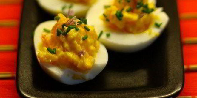 Рецепт фаршированных яиц с горчицей и зеленым луком