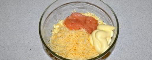 Шаг 2: фаршированных яиц с икрой трески, минтая