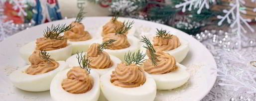 Шаг 8: фаршированных яиц с паштетом из индейки