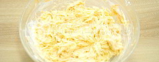 Шаг 4: фаршированных яиц с сыром