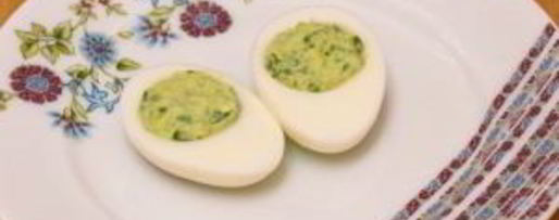 Шаг 6: фаршированных яиц цыплята