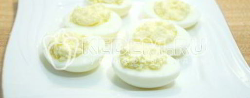 Шаг 4: фаршированных яиц зимняя закуска
