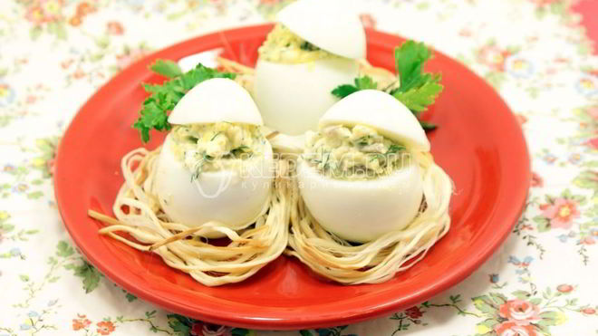 Рецепт Яиц фаршированных Гнездышки