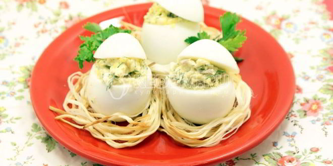 Рецепт яиц фаршированных гнездышки