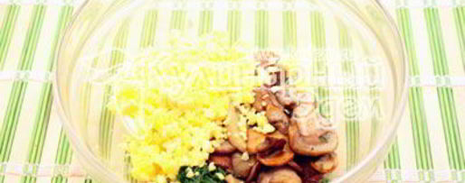 Шаг 2: яиц фаршированных гнездышки