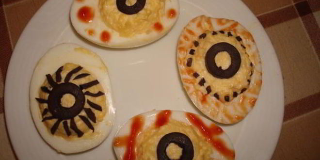 Рецепт яиц фаршированных паучки