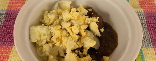 Шаг 1: яиц фаршированных селедочной икрой