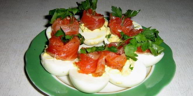 Рецепт яиц, фаршированных семгой