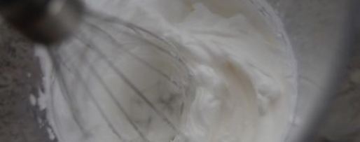 Шаг 1: яиц, фаршированных суфле из семги и красной икры