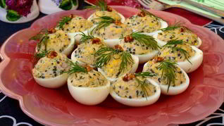 Рецепт Яиц фаршированных тунцом и икрой из водорослей