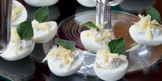 Рецепт яиц цесарки, фаршированные сыром и тархуном