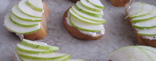 Шаг 6: десертных гренков с грушей и амаретто