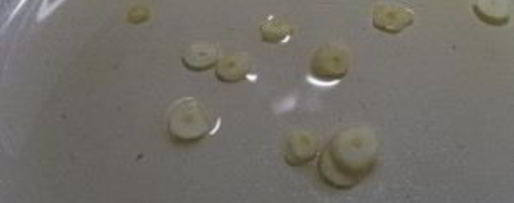 Шаг 2: гренков чесночных к пиву