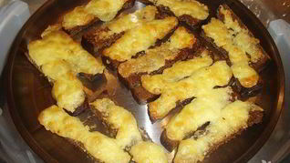 Рецепт Гренков из черного хлеба с сыром