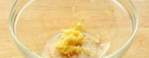 Шаг 3: гренков с чесноком и яйцом