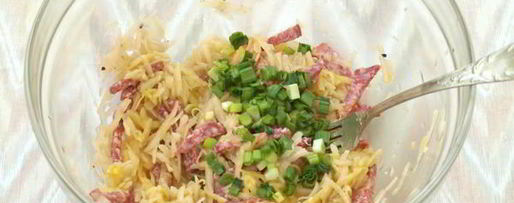 Шаг 1: гренков с колбасой и картофелем