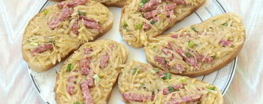 Шаг 2: гренков с колбасой и картофелем