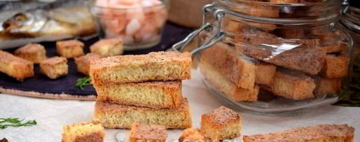 Шаг 11: гренков с крабово-креветочной пастой