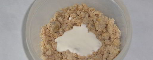 Шаг 3: гренков с курицей и чесноком