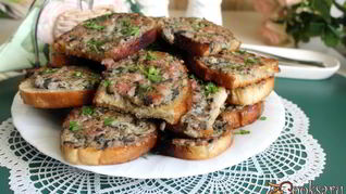 Рецепт Гренков с мясным фаршем и шампиньонами