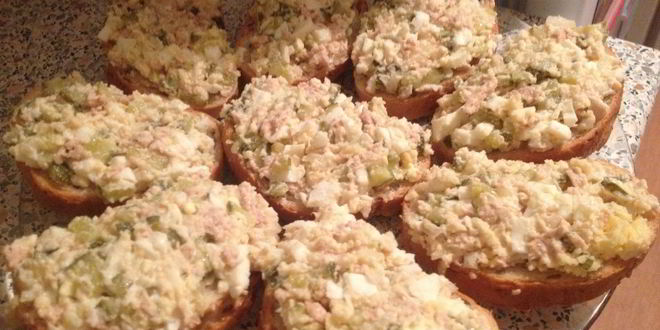 Рецепт гренков с печенью трески