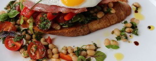 Шаг 6: гренков с салатом завтрак чемпиона