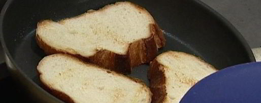 Шаг 8: гренков с селедочным маслом