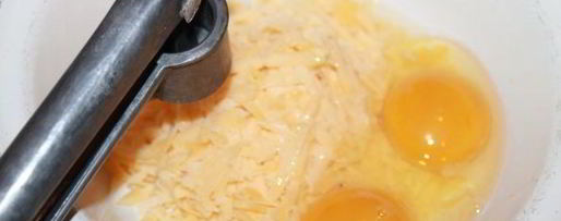 Шаг 3: гренков с сыром и чесноком