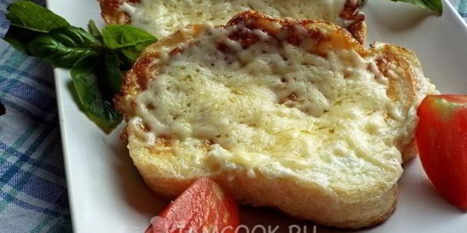 Рецепт гренков с сыром и яйцом на сковороде