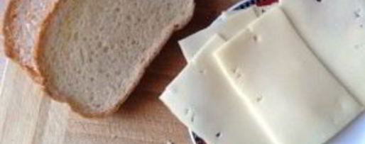 Шаг 2: гренков с сыром на завтрак