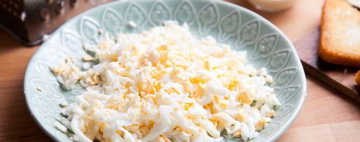 Шаг 5: гренков с яйцом