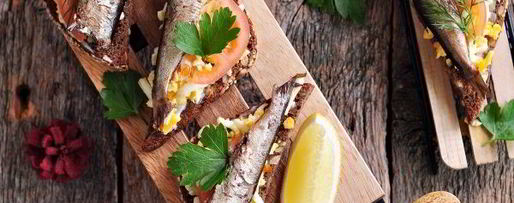 Шаг 12: гренков со шпротами