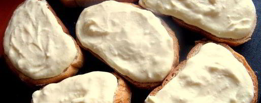 Шаг 2: запеченных гренков с творогом и виноградом