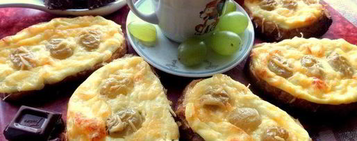 Шаг 7: запеченных гренков с творогом и виноградом