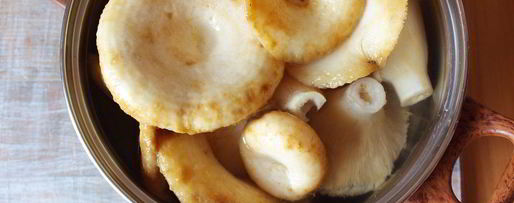 Шаг 1: икры из груздей