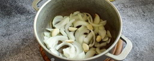 Шаг 5: кабачковой икры с чесноком