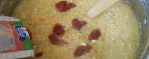 Шаг 5: кабачковой икры с майонезом и луком