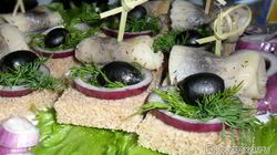 Рецепт Бутербродов-канапе с селедкой