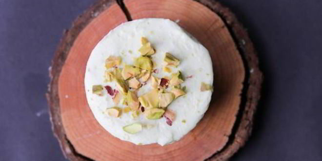 Рецепт канапе из белого сыра и фасоли