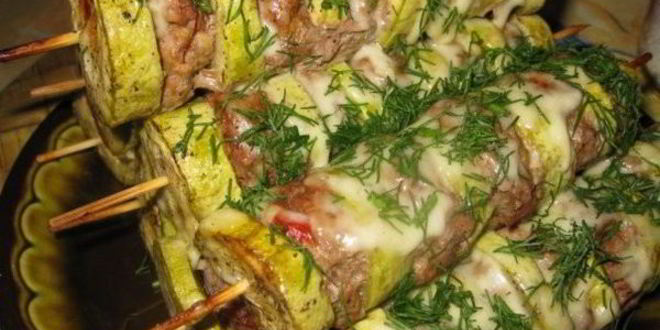 Рецепт канапе из фарша и кабачков