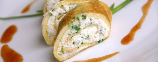 Шаг 9: канапе из омлета с творогом