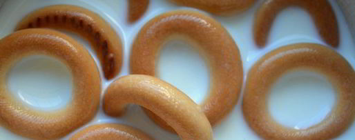 Шаг 1: канапе из сушек с горбушей