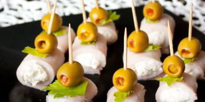 Рецепт канапе из ветчины с сырной начинкой